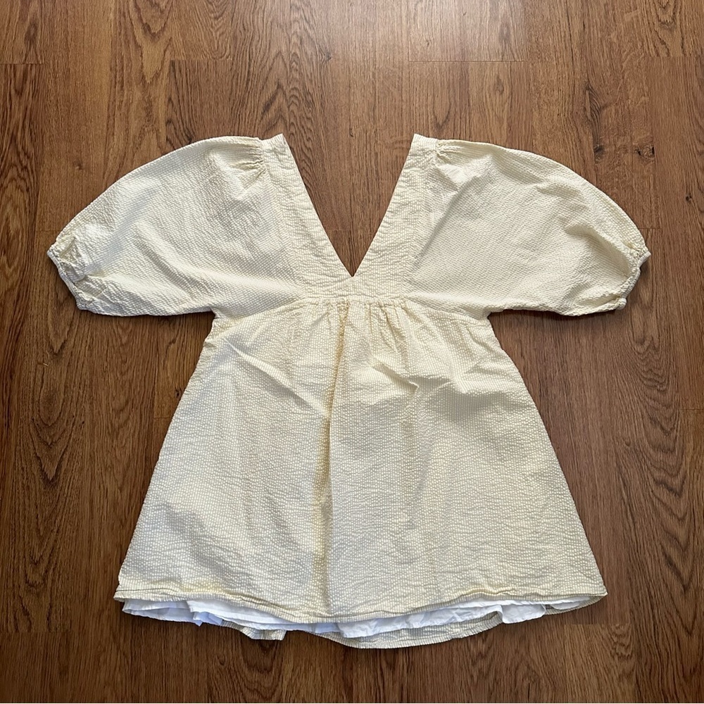 Urban Outfitters Yellow seersucker striped wide puff sleeve mini lined dress